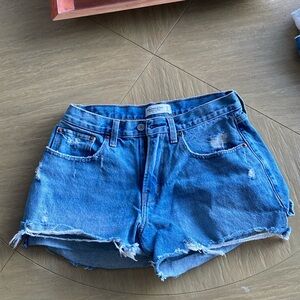 A&F boyfriend short (27/4)